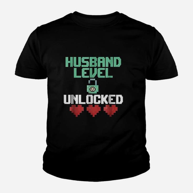 New Husband Level Unlocked Just Married Gamer Gift Kid T-Shirt
