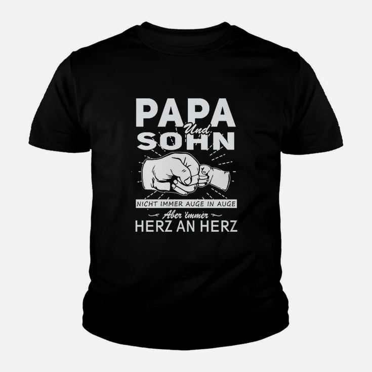 Papa und Sohn Kinder Tshirt – Herz an Herz, tiefe Verbundenheit