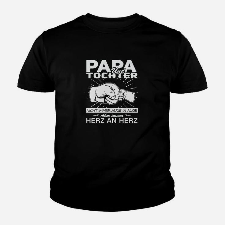 Papa und Tochter Herz an Herz Kinder Tshirt, Schwarz mit Aufdruck