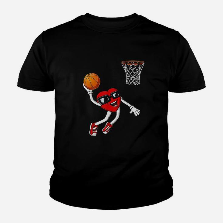 Valentines Day Heart Dunking Basketball Boys Girls Kids Gift Kid T-Shirt