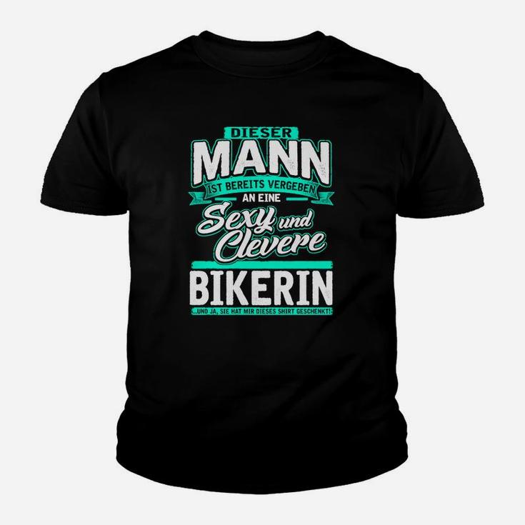 Vegeben Eine Eine Sexy Und Clevere Bikerin Kinder T-Shirt