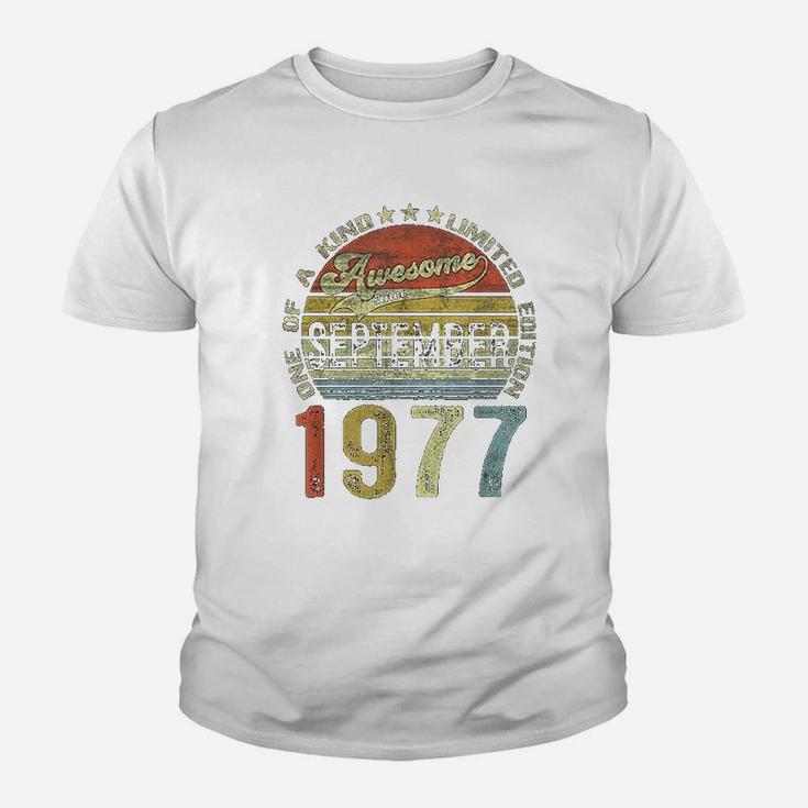 45 Years Old Gifts Vintage September 1977 45th Birthday Gift  Kid T-Shirt
