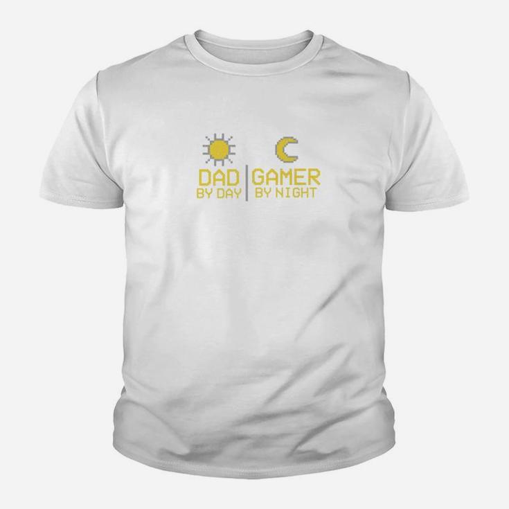 Mens Dad By Day Gamer By Night Funny Fathers Day Daddy Gift Premium Kid T-Shirt