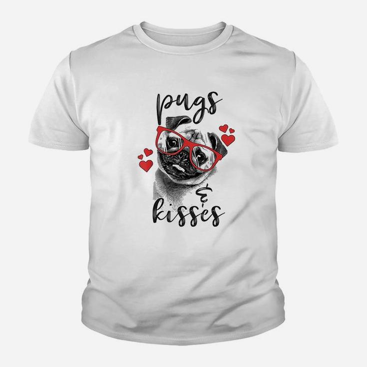 Pugs And Kisses Valentines Day Kid T-Shirt