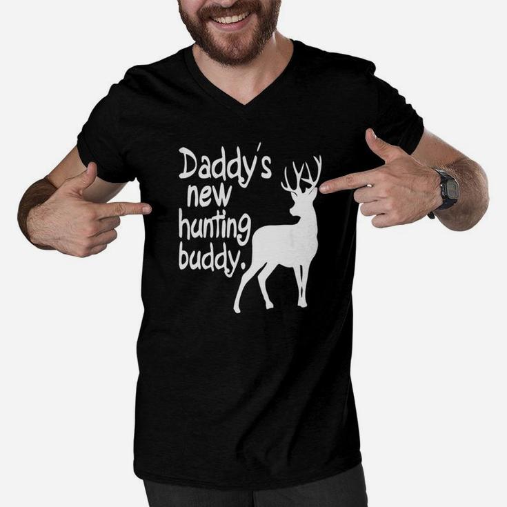 Daddys Treasure Hunting Buddy, best christmas gifts for dad Men V-Neck Tshirt