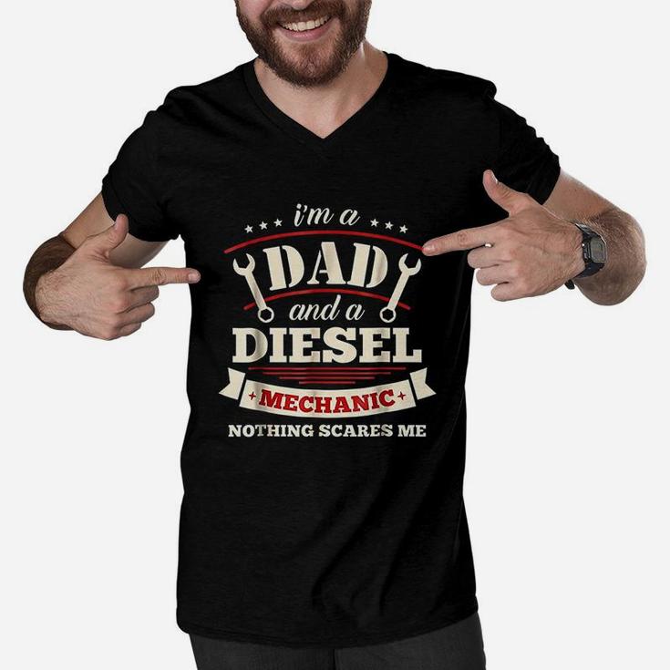 I Am A Dad And Mechanic Funny Father Mechanic Men V-Neck Tshirt