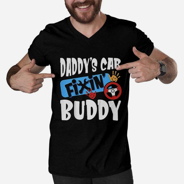 Kids Daddys Car Fixin Buddy Mechanic Dad And Son Gift Men V-Neck Tshirt