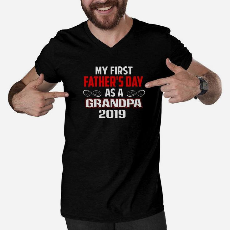 My First Fathers Day As A Grandpa 2019 Fathers Day Gift Premium Men V-Neck Tshirt