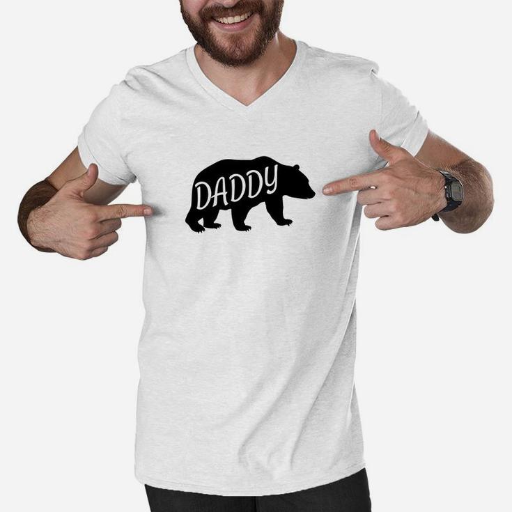 Mens Daddy Bear Gift For Father Dad Men V-Neck Tshirt