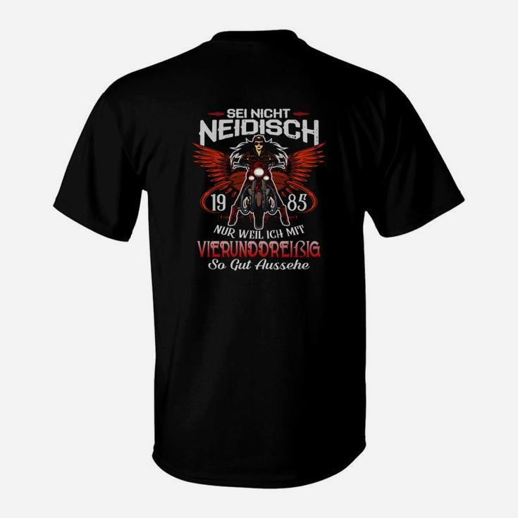 Herren T-Shirt 'Sei Nicht Neidisch 1985 - Verwunderlich Gutes Aussehen', Schwarz mit Flügel-Design