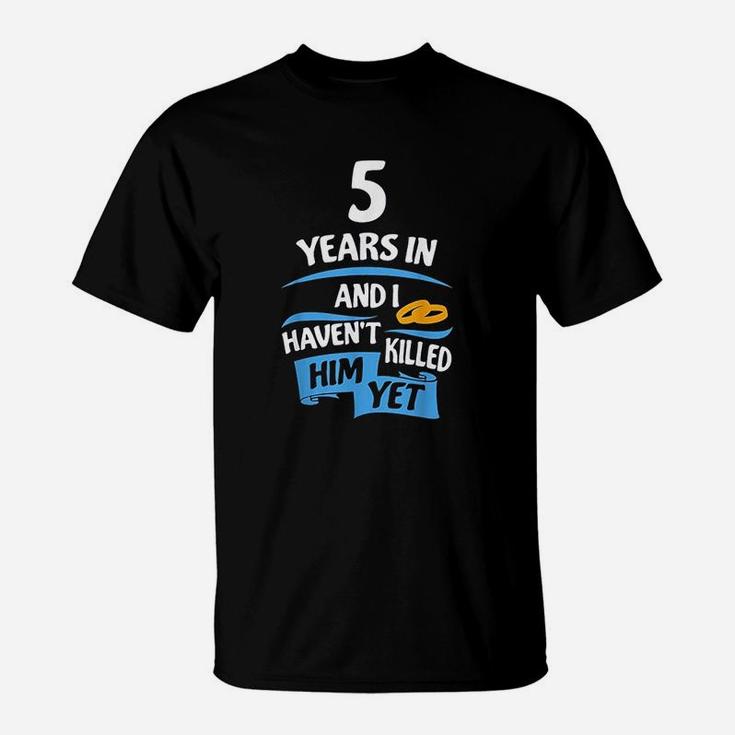 5 Years Anniversary Gift Idea For Her 5th Wedding T-Shirt