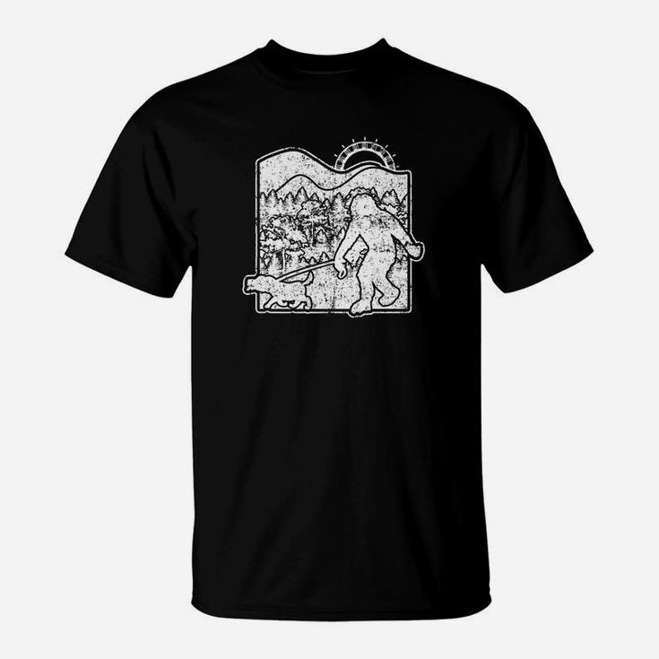 Bigfoot Walking With Mountain Dog Ufo Funny Gift T-Shirt