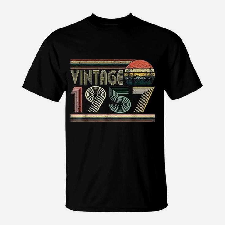 Born In 1957 Retro Vintage 65th Birthday Gifts 65 Years Old  T-Shirt