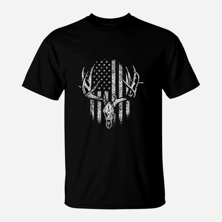 Deer Skull Hunters America Flag Fathers Day Hunting Lover T-Shirt