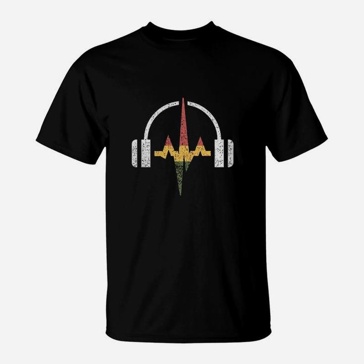Distressed Headphones And Rasta Music Wave T-Shirt