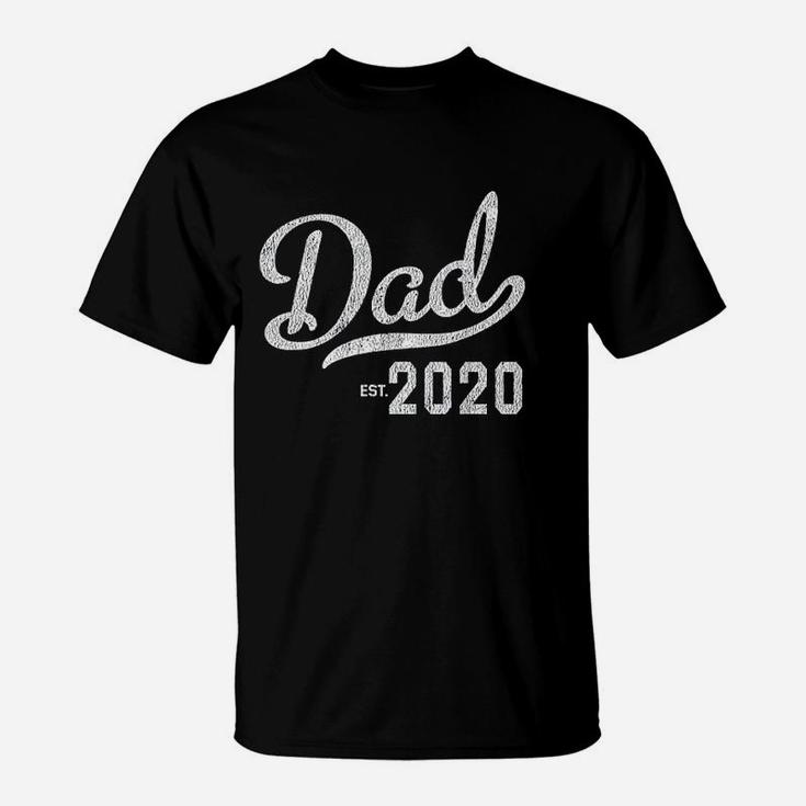 First Time Dad Est 2020 New Father T-Shirt