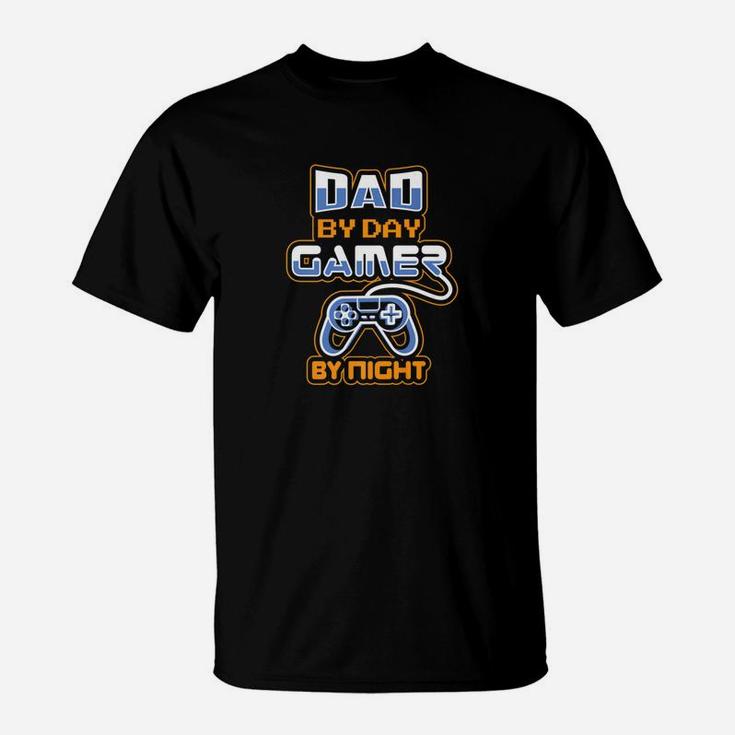 Mens Video Gamer Dad Old Gamer Daddy Gaming Father T-Shirt