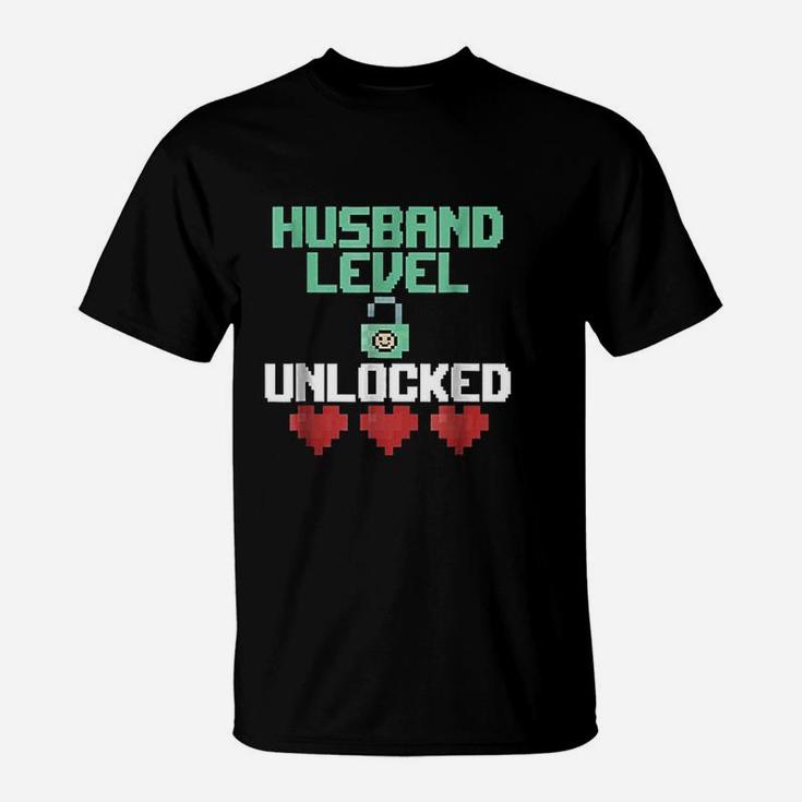 New Husband Level Unlocked Just Married Gamer Gift T-Shirt
