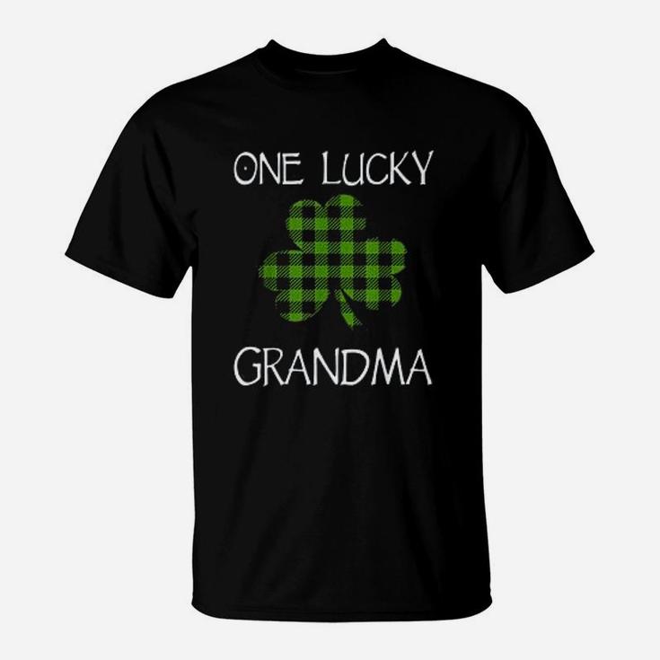 One Lucky Grandma St Patricks Day Shamrock Plaid Grandmother T-Shirt