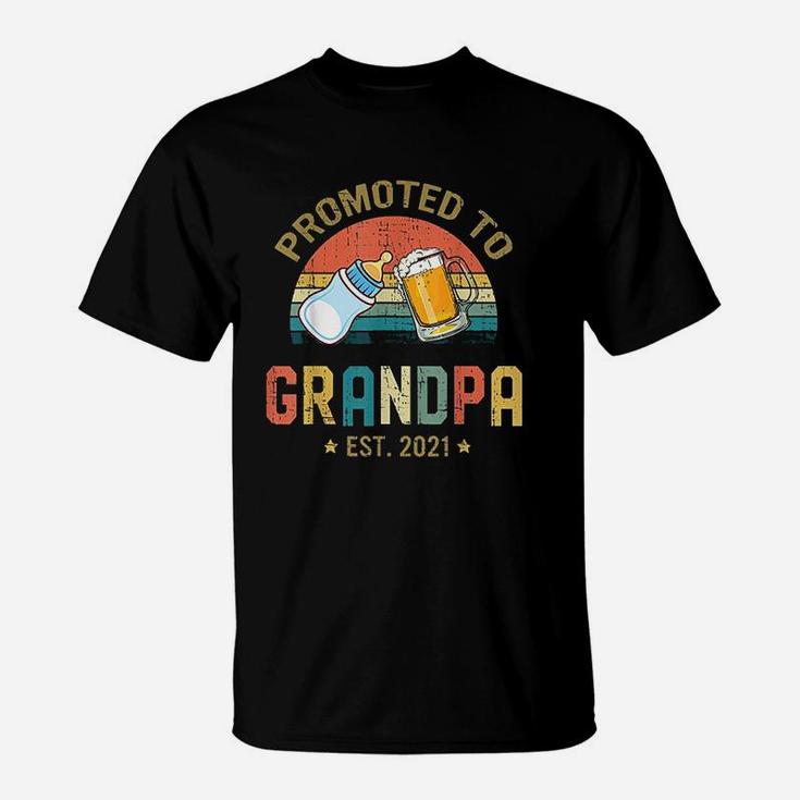 Promoted To Grandpa Est 2021 Vintage Fathers Day T-Shirt