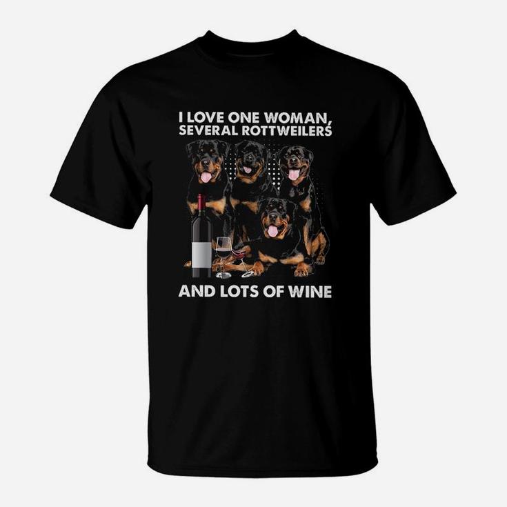 Rottweiler I Love One Woman Several Dogs T-Shirt