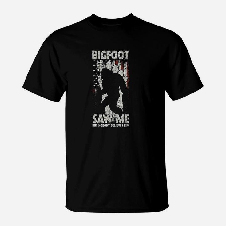 Vintage Bigfoot Saw Me But Nobody Believes Him American Flag T-Shirt