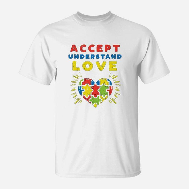 Accept Understand Love Puzzle Heart Awareness Mom Dad T-Shirt