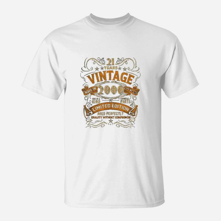 Born In 2000 Vintage 21st Birthday Gift Party 21 Years Old T-Shirt
