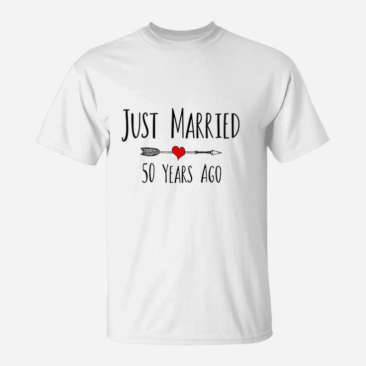 Just Married 50 Years Ago Husband Wife 50th Anniversary Gift T-Shirt
