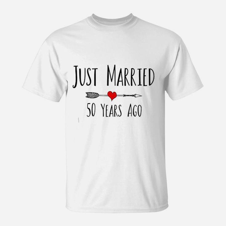 Just Married 50 Years Ago Husband Wife 50th Anniversary Gift T-Shirt