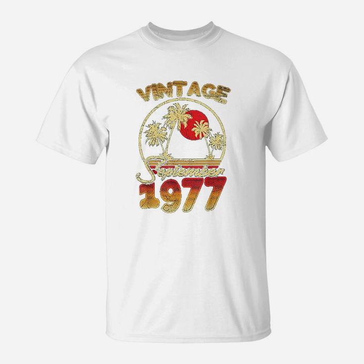 Vintage Sept 1977 Vacation Gift T-Shirt